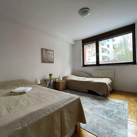 Quiet & Comfy Apartment- Centar *