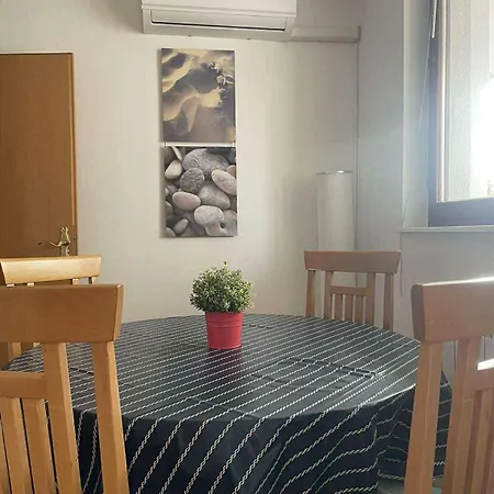 아파트 Quiet & Comfy Apartment- Centar
