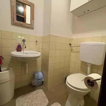 Quiet & Comfy Apartment- Centar 사라예보