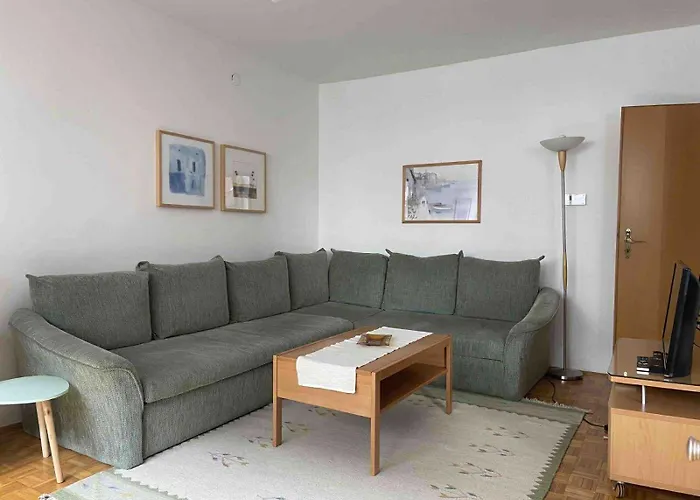 Apartment Quiet & Comfy Apartment- Centar