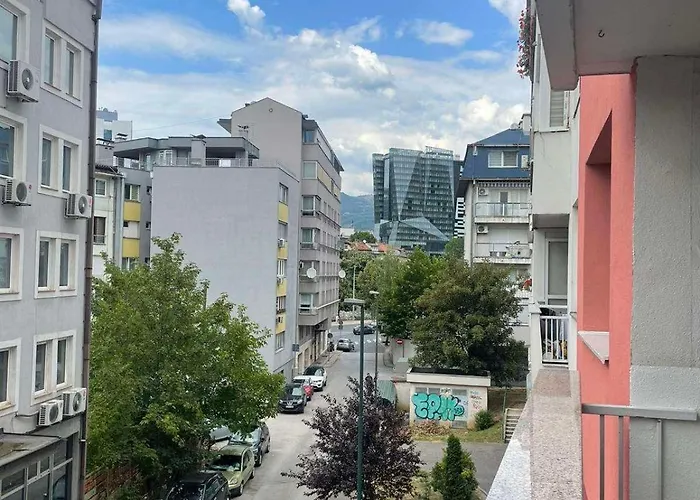 Quiet & Comfy Apartment- Centar Apartment *